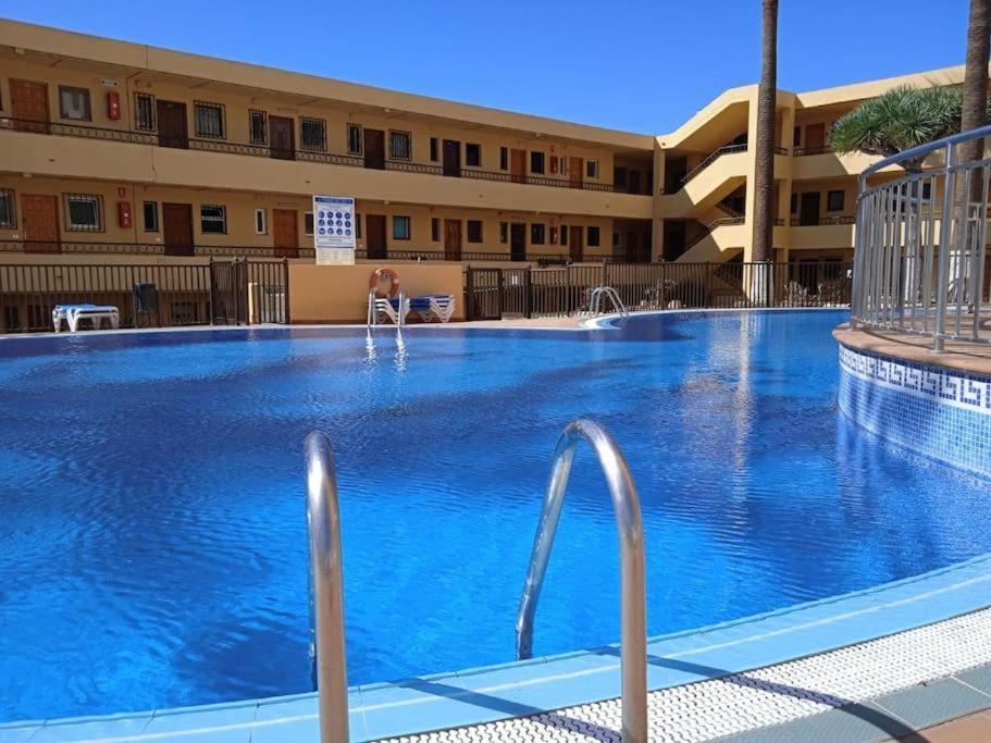 Cozy 2-Bed & Sofa-Bed Studio In Los Cristianos Лос Кристианос Екстериор снимка