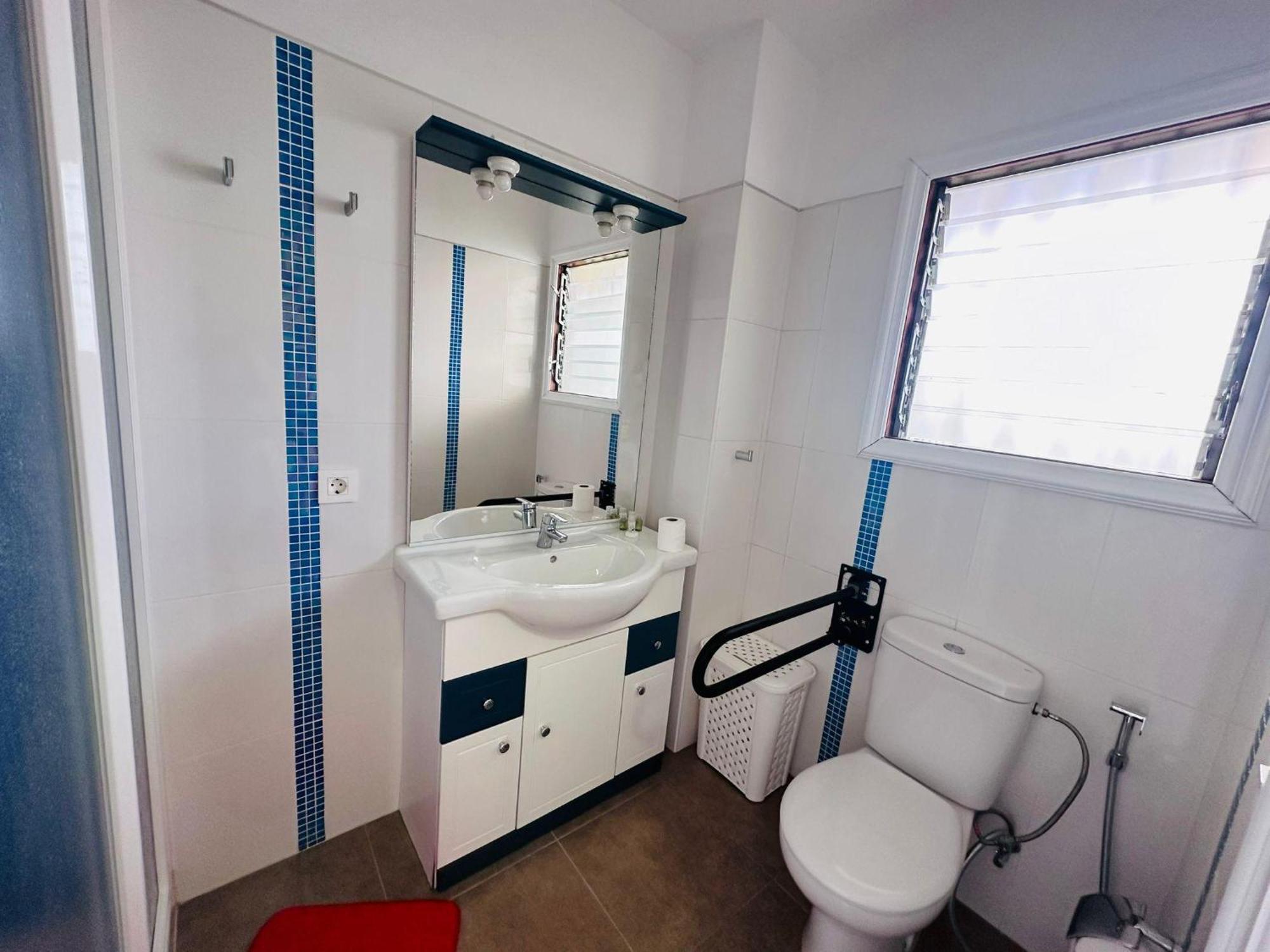 Cozy 2-Bed & Sofa-Bed Studio In Los Cristianos Лос Кристианос Екстериор снимка