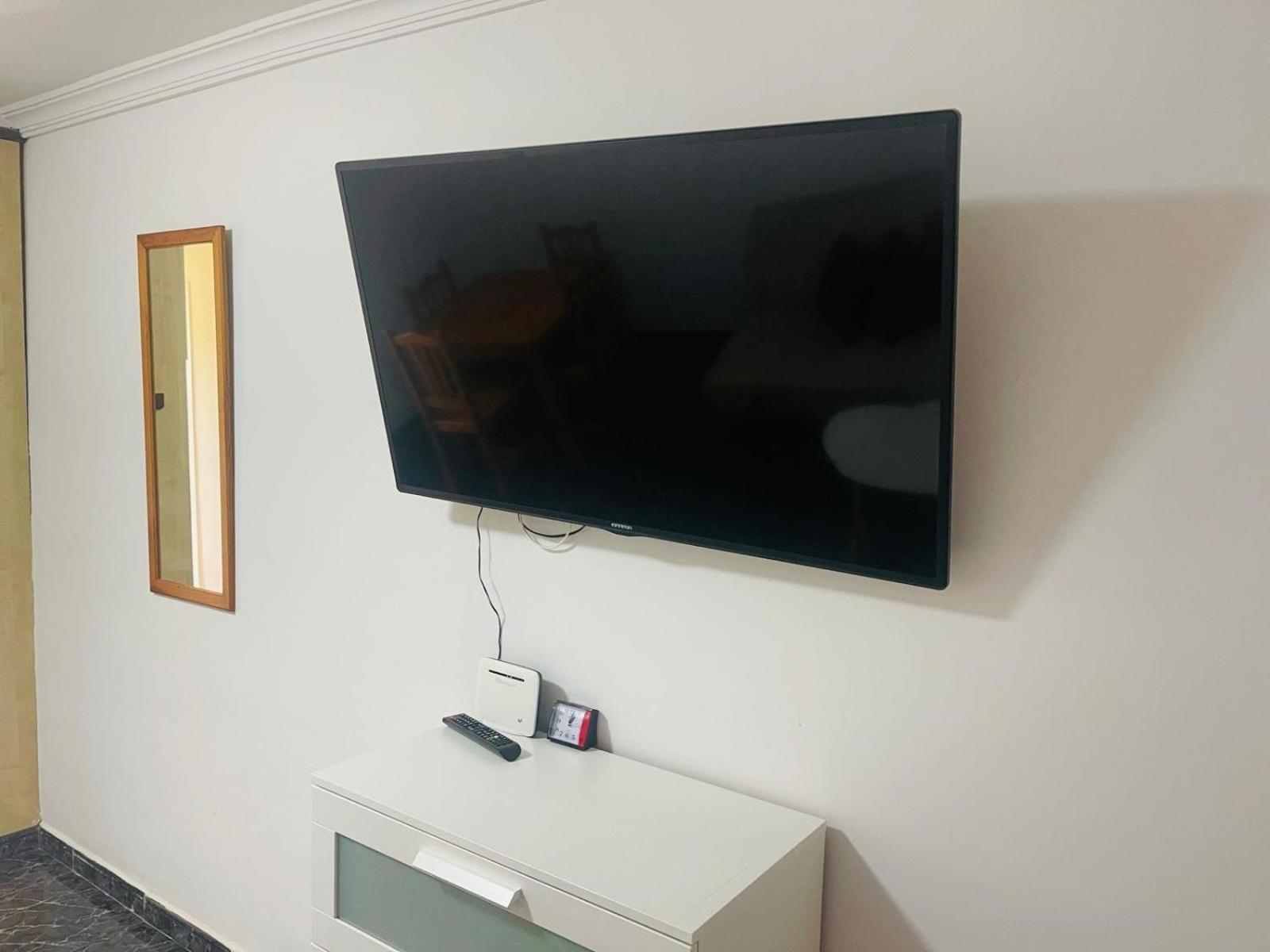 Cozy 2-Bed & Sofa-Bed Studio In Los Cristianos Лос Кристианос Екстериор снимка