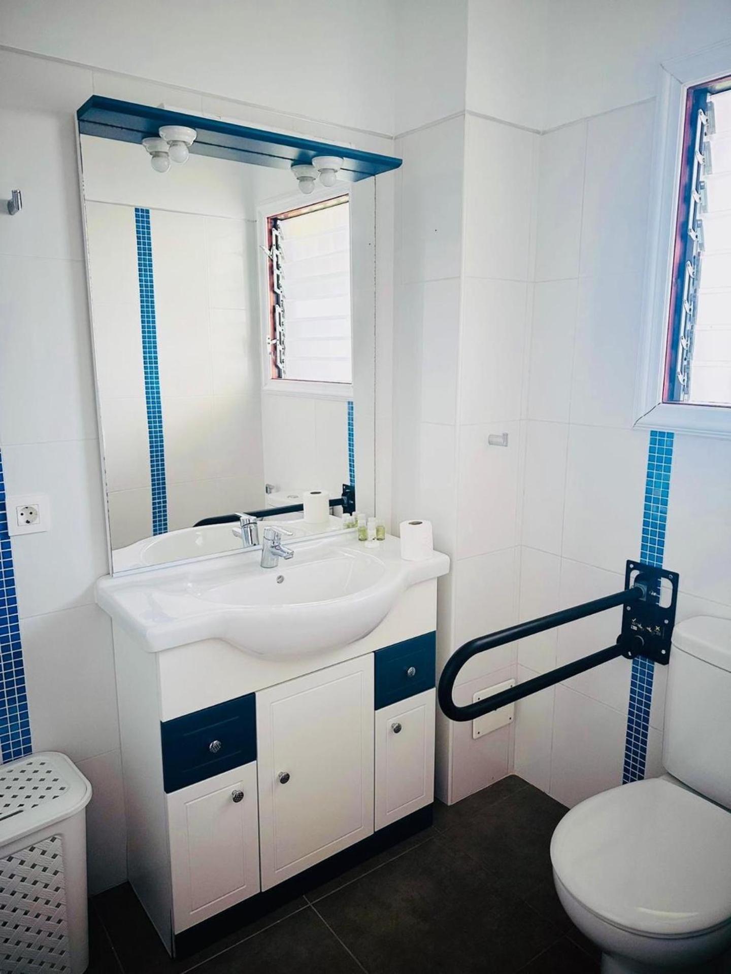Cozy 2-Bed & Sofa-Bed Studio In Los Cristianos Лос Кристианос Екстериор снимка